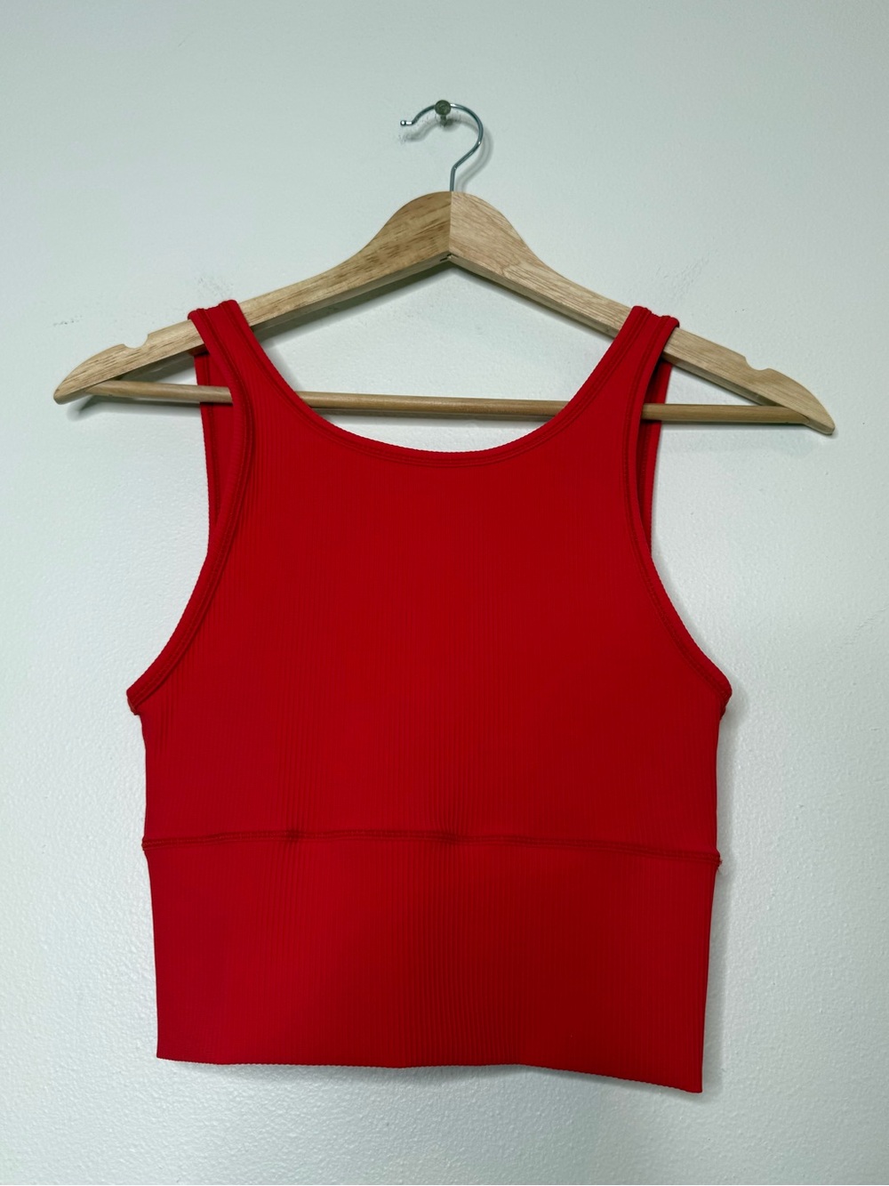 Lululemon Power Pivot Ribbed Tank Top size small in red